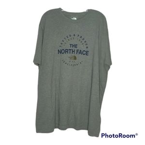 North Face Men's XXL T Shirt.